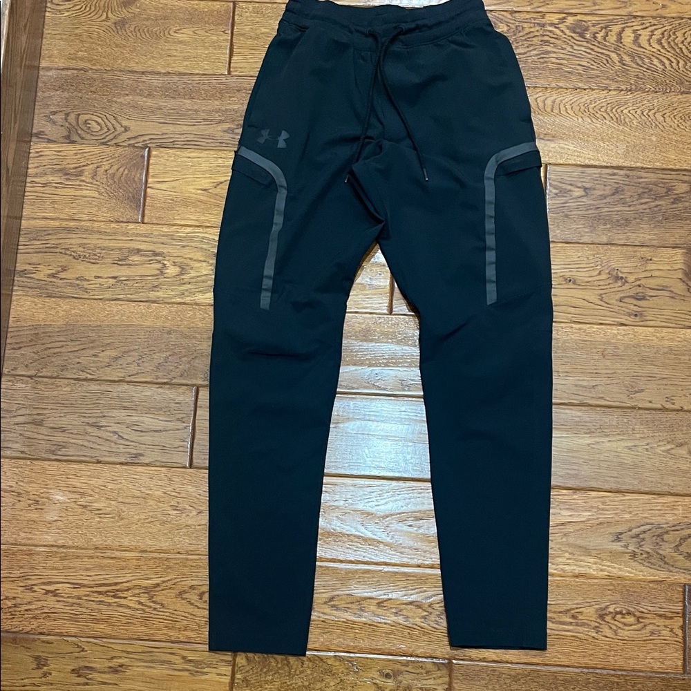 Under Armour Black Cargo Pants
